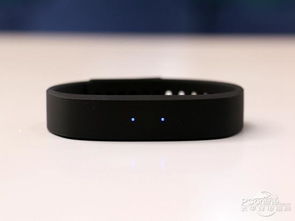 雷蛇納布天神X智能手環(huán)評(píng)測(cè) 游戲巨頭的跨界之作，亮點(diǎn)與槽點(diǎn)并存